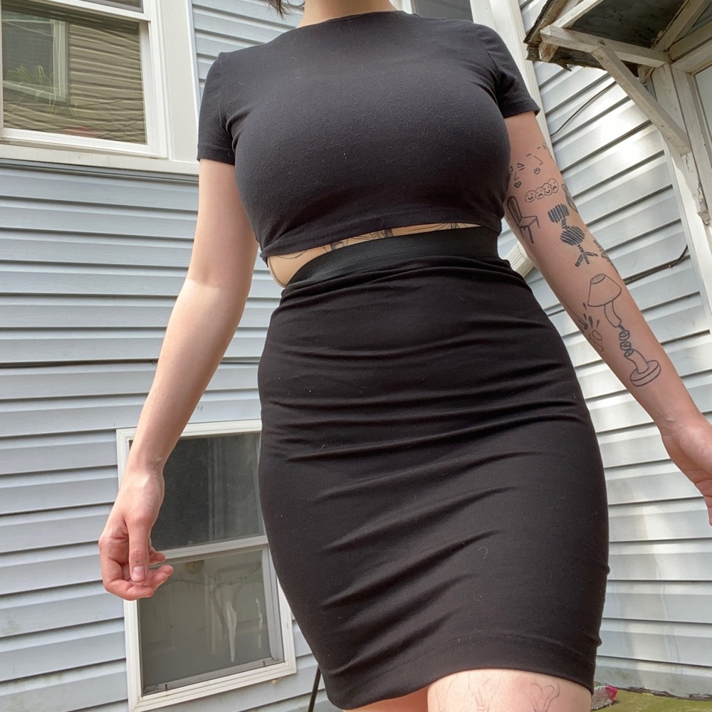 high rise chic mini skirt